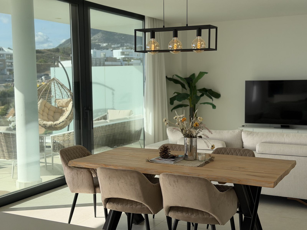 Te koop Middle Floor Apartment Costa Del Sol Higueron € 650.000,-