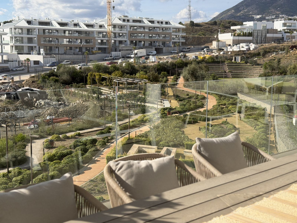 Te koop Middle Floor Apartment Costa Del Sol Higueron € 650.000,-