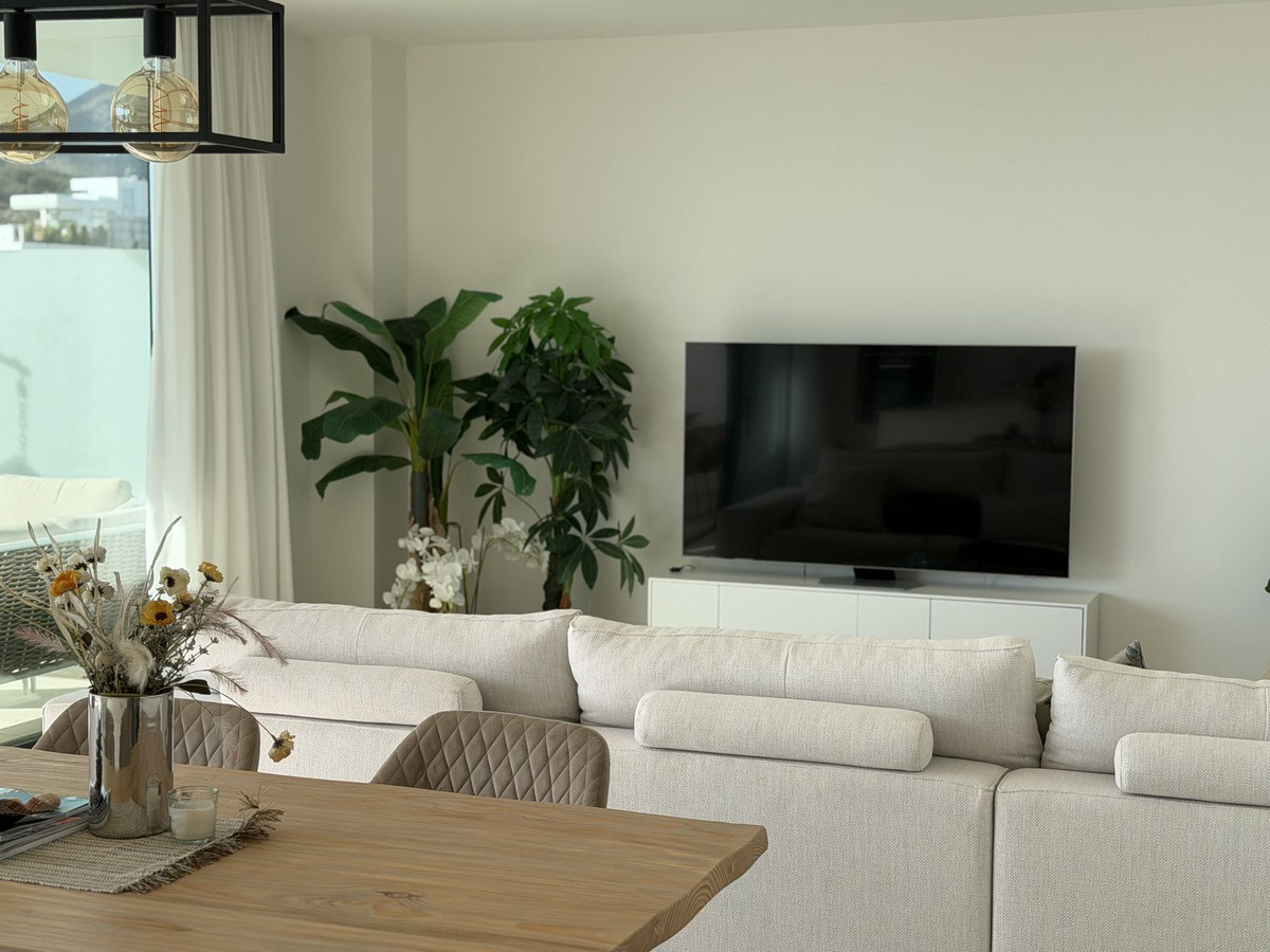 Te koop Middle Floor Apartment Costa Del Sol Higueron € 650.000,-