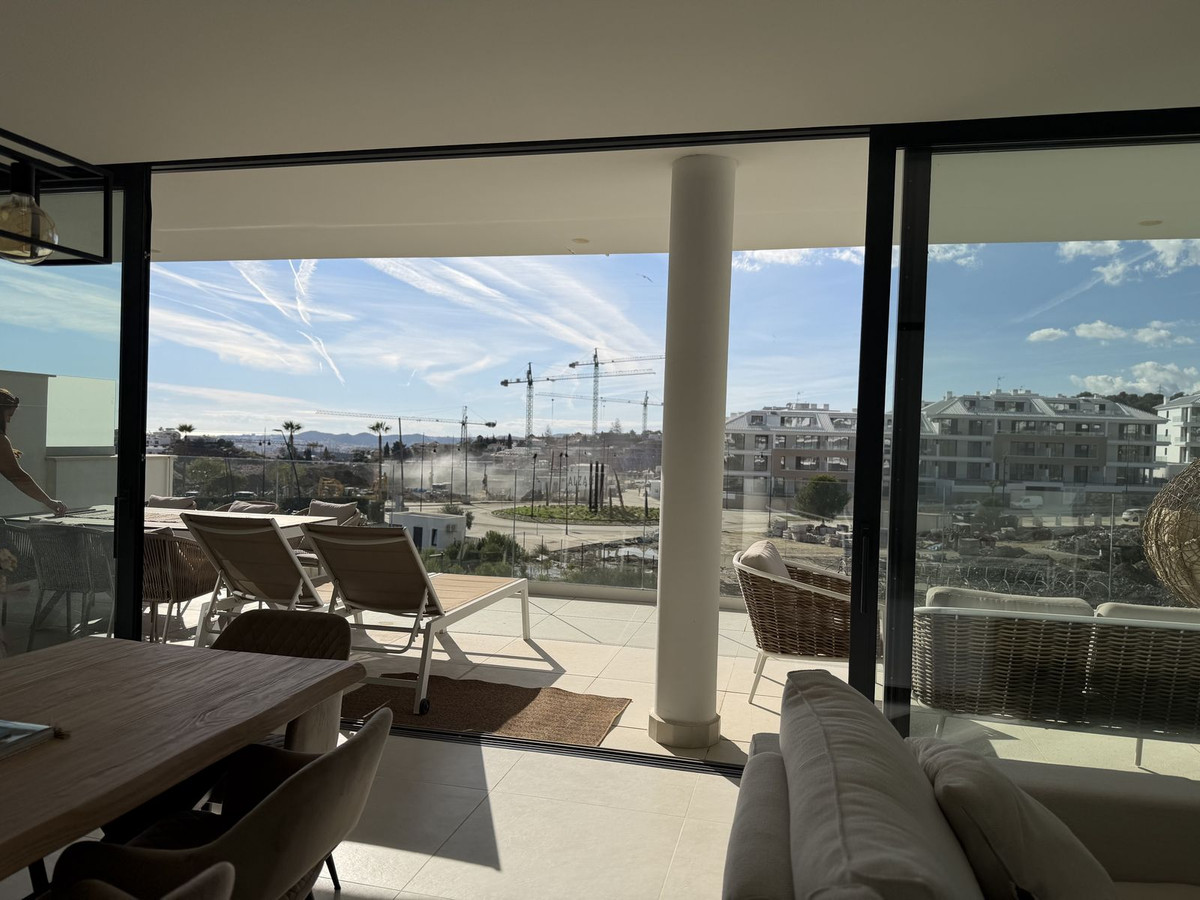 Te koop Middle Floor Apartment Costa Del Sol Higueron € 650.000,-