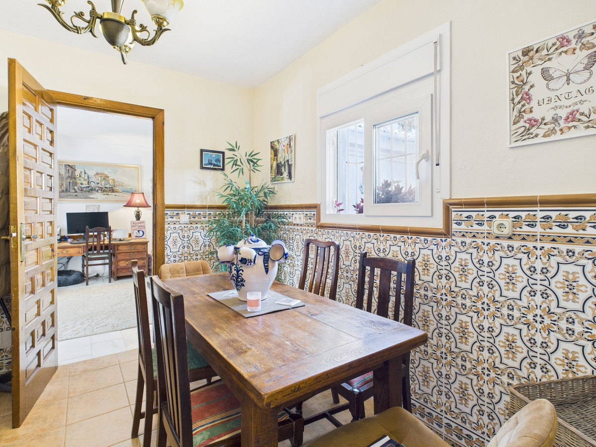 Te koop Vrijstaande Villa Costa Del Sol Estepona € 795.000,-