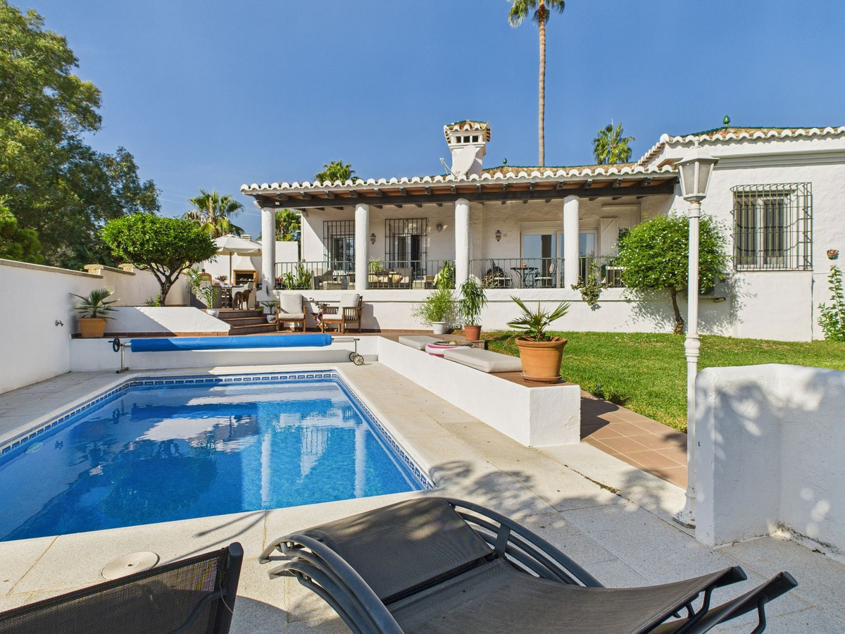 Te koop Vrijstaande Villa Costa Del Sol Estepona € 795.000,-