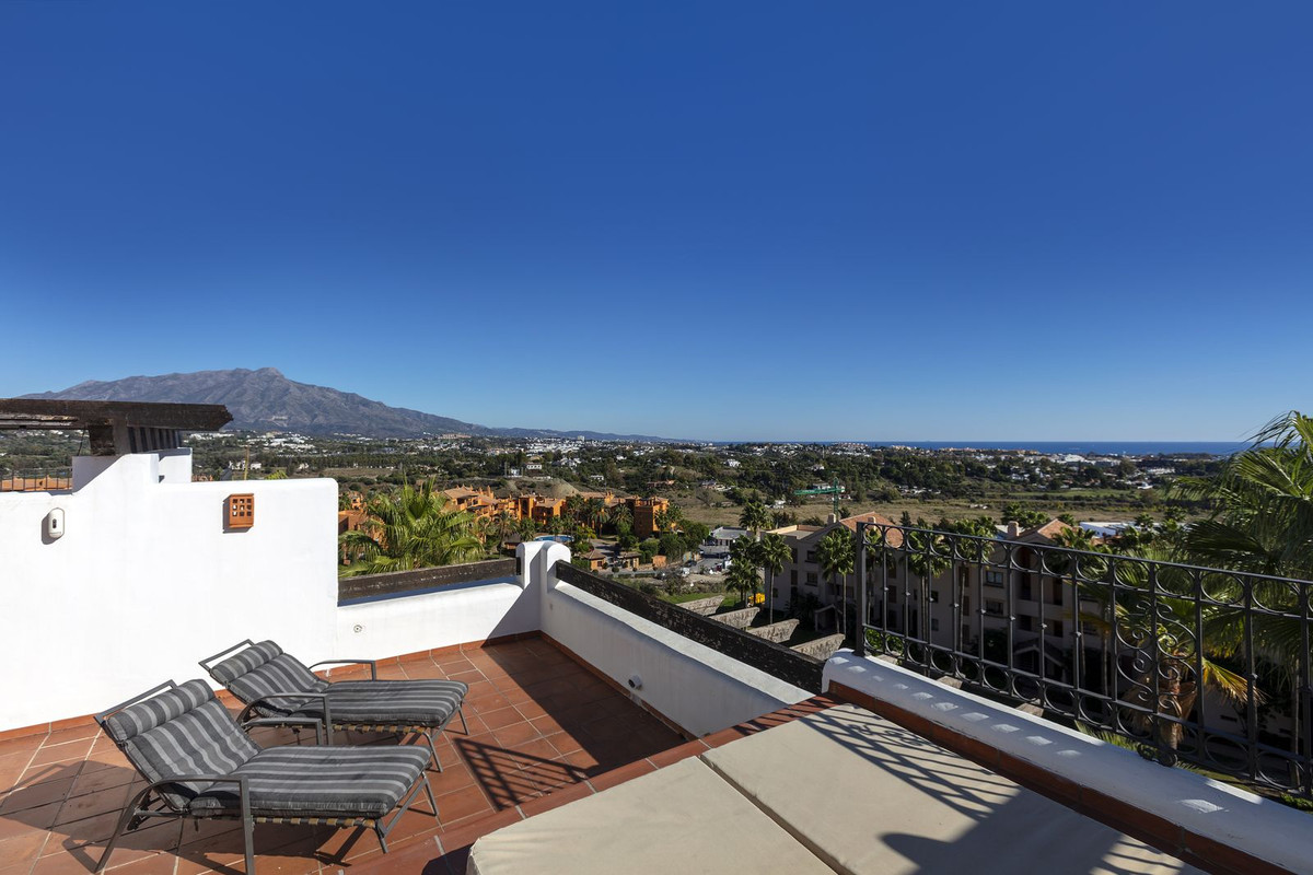 Te koop Penthouse Duplex Costa Del Sol Benahavís € 810.000,-