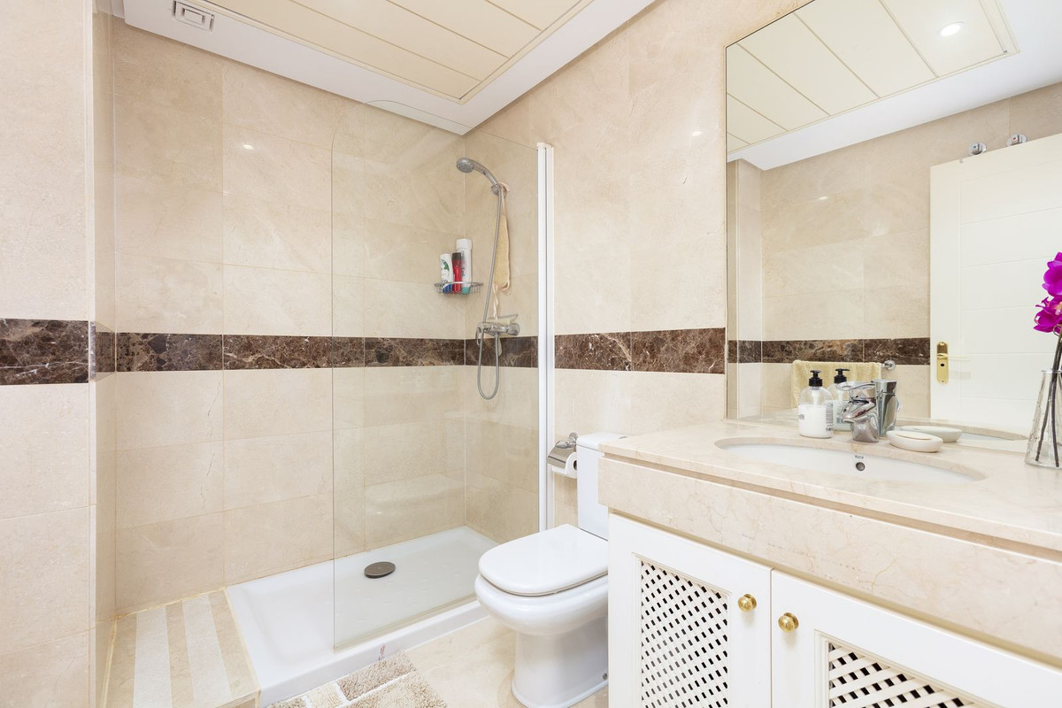 Te koop Penthouse Duplex Costa Del Sol Benahavís € 810.000,-