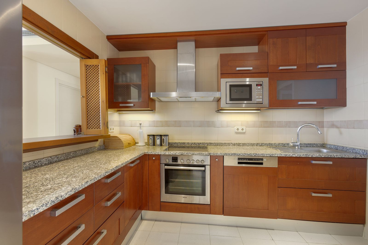 Te koop Penthouse Duplex Costa Del Sol Benahavís € 810.000,-