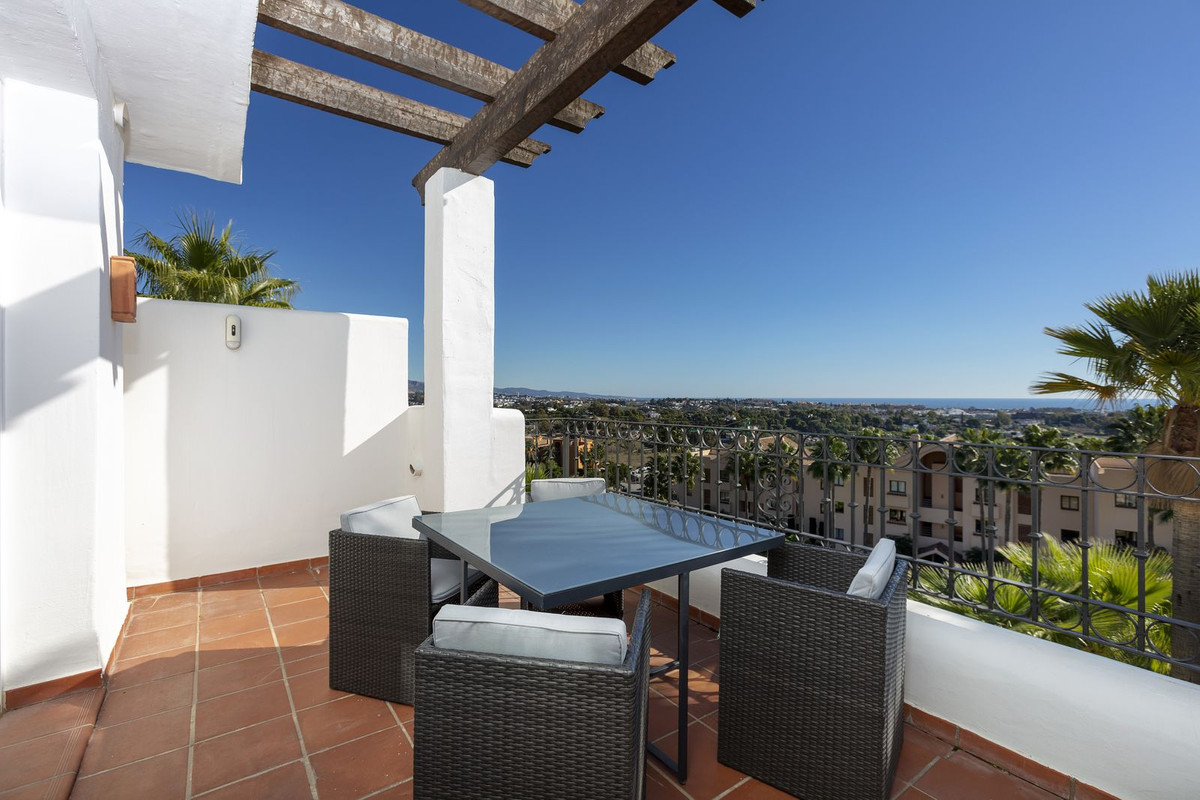 Te koop Penthouse Duplex Costa Del Sol Benahavís € 810.000,-
