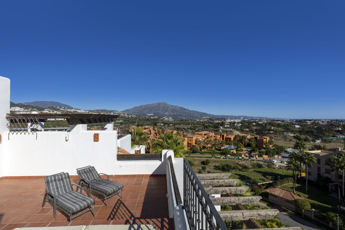 Te koop Penthouse Duplex Costa Del Sol Benahavís € 810.000,-