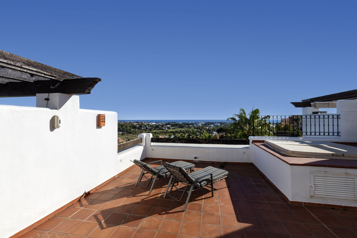 Te koop Penthouse Duplex Costa Del Sol Benahavís € 810.000,-
