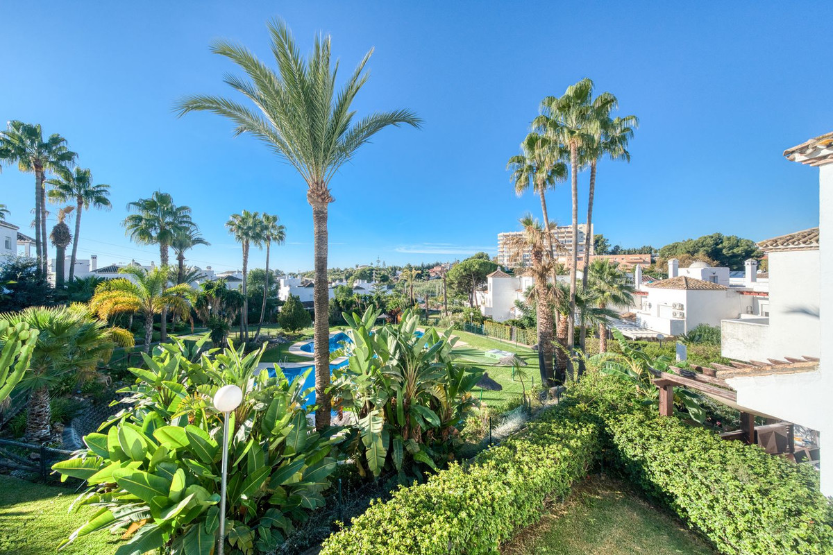 Te koop Herenhuis Costa Del Sol Estepona € 499.950,-