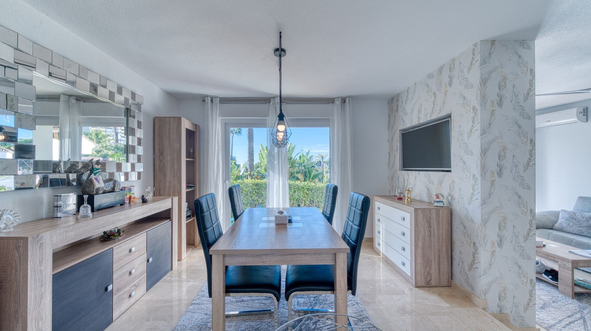 Te koop Herenhuis Costa Del Sol Estepona € 499.950,-