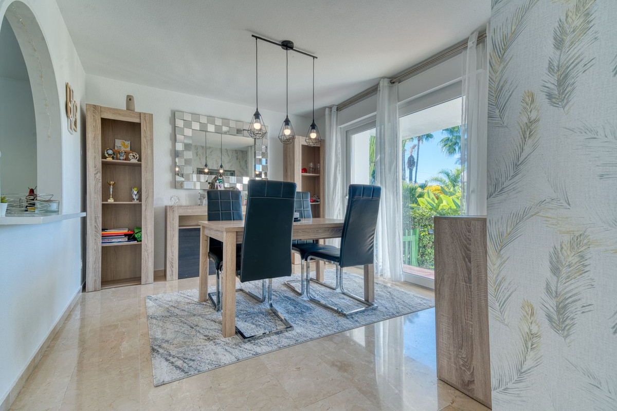 Te koop Herenhuis Costa Del Sol Estepona € 499.950,-