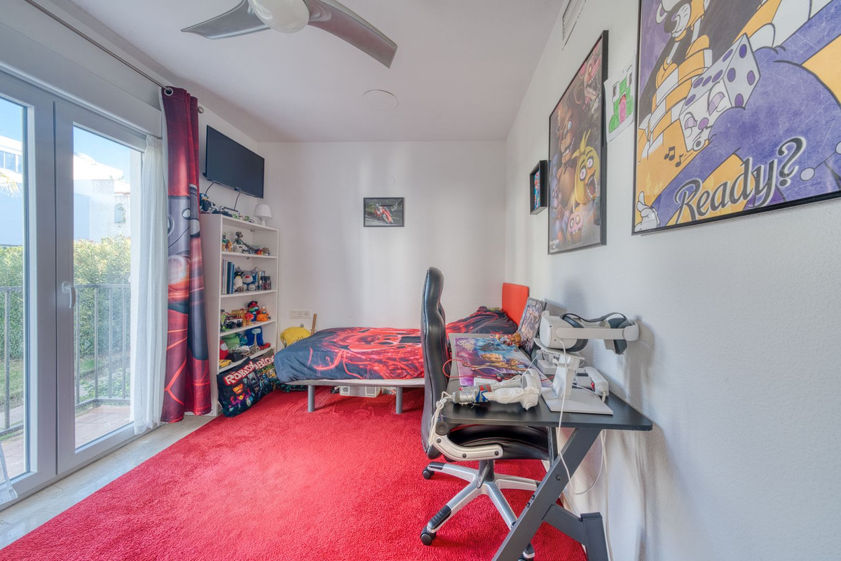 Te koop Herenhuis Costa Del Sol Estepona € 499.950,-