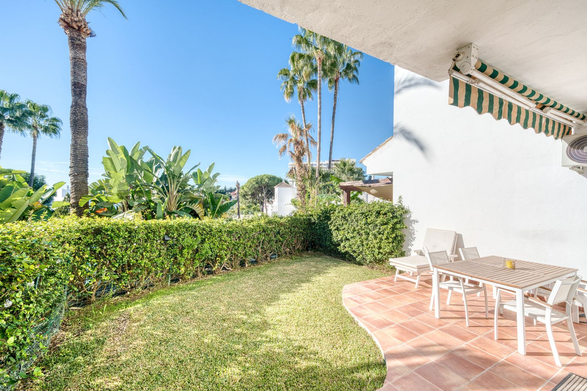 Te koop Herenhuis Costa Del Sol Estepona € 499.950,-