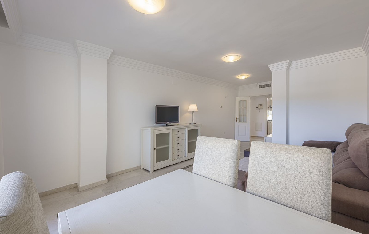 Te koop Middle Floor Apartment Costa Del Sol Nueva Andalucía € 335.000,-