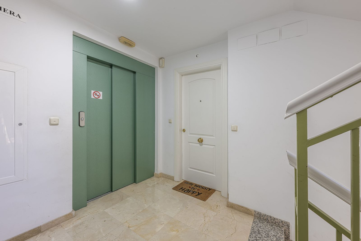 Te koop Middle Floor Apartment Costa Del Sol Nueva Andalucía € 335.000,-