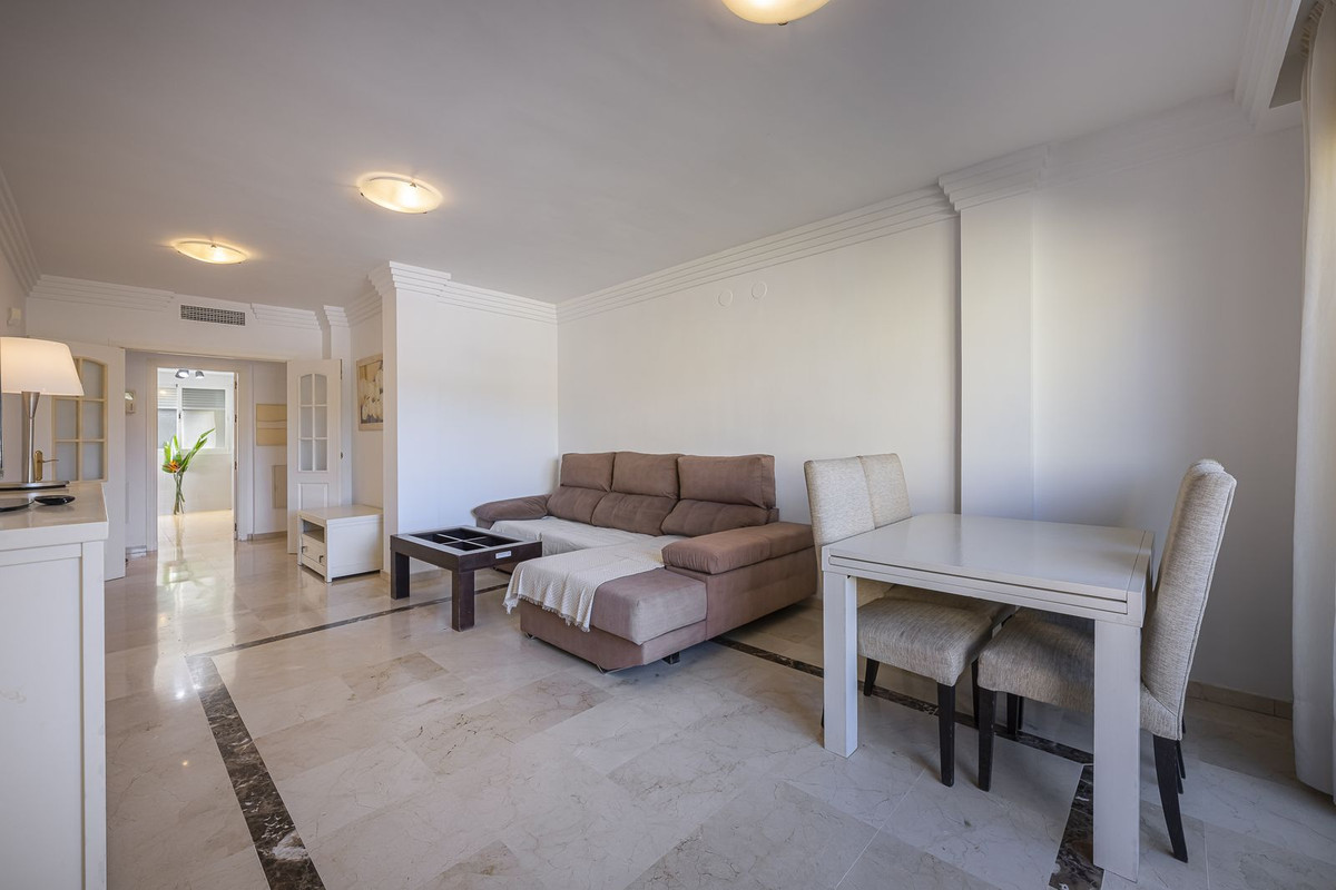 Te koop Middle Floor Apartment Costa Del Sol Nueva Andalucía € 335.000,-