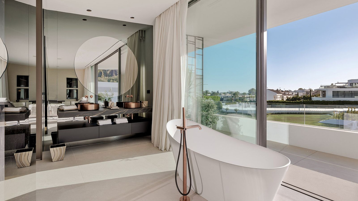 Te koop Half vrijstaand huis Costa Del Sol The Golden Mile € 7.500.000,-