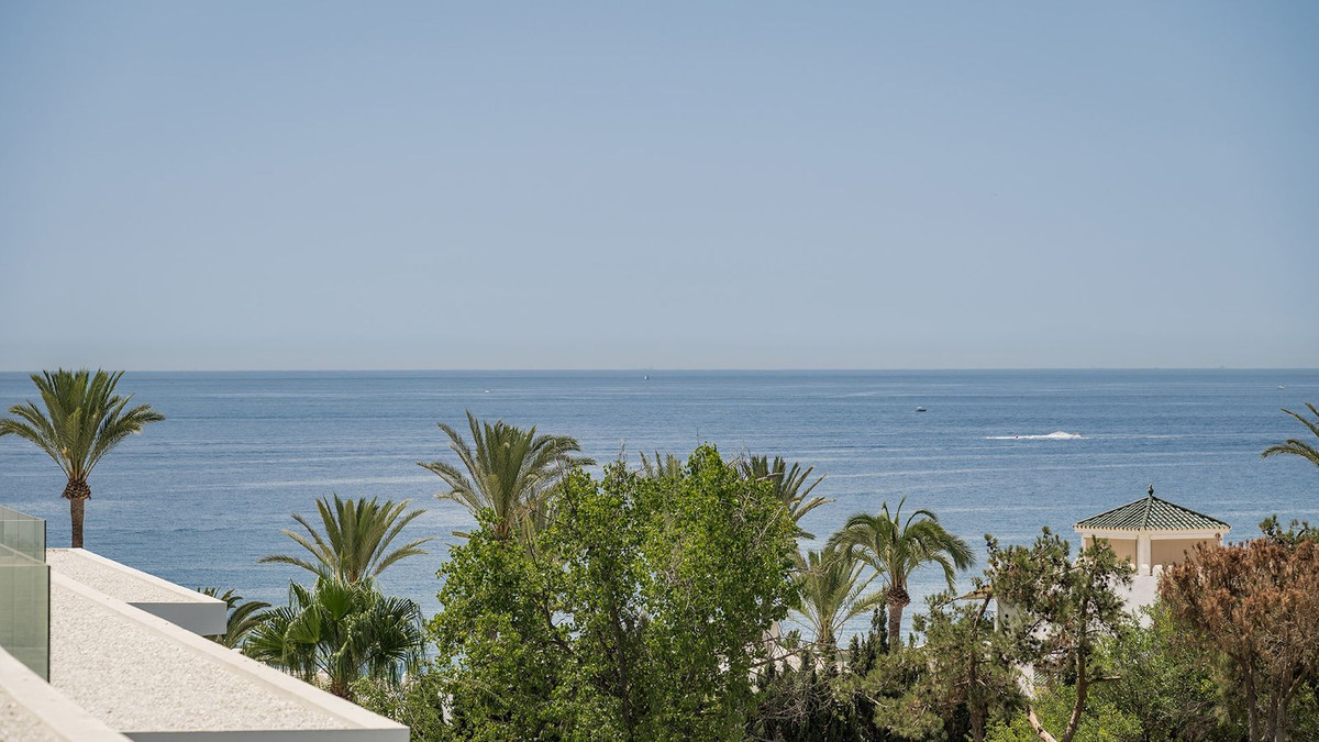 Te koop Half vrijstaand huis Costa Del Sol The Golden Mile € 7.500.000,-