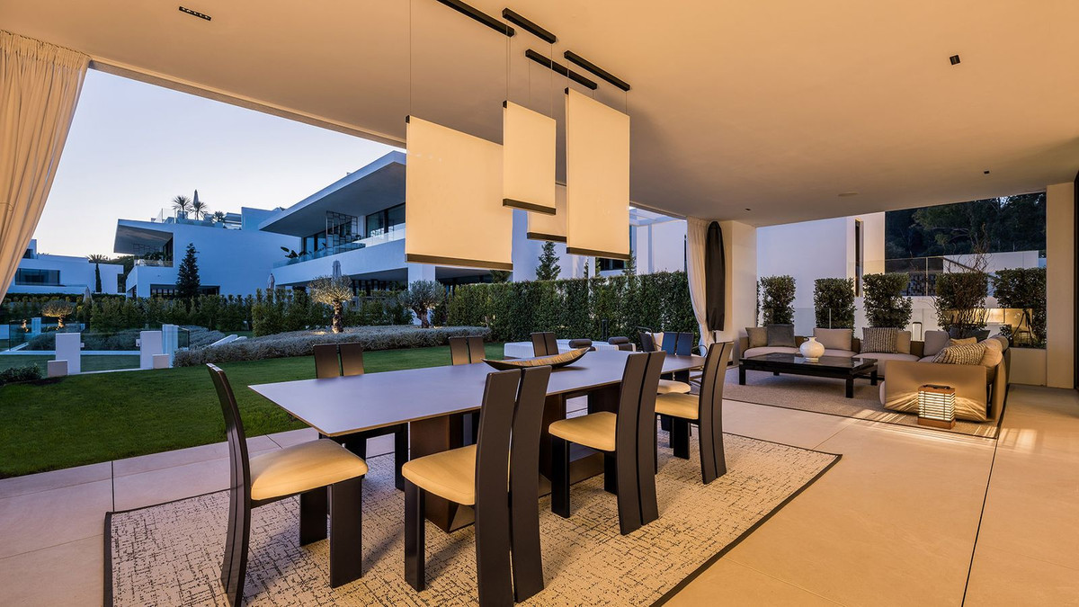 Te koop Half vrijstaand huis Costa Del Sol The Golden Mile € 7.500.000,-