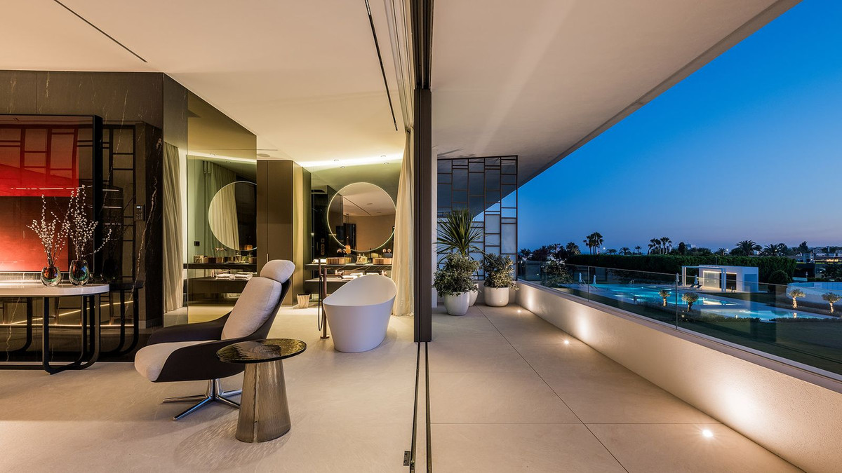 Te koop Half vrijstaand huis Costa Del Sol The Golden Mile € 7.500.000,-