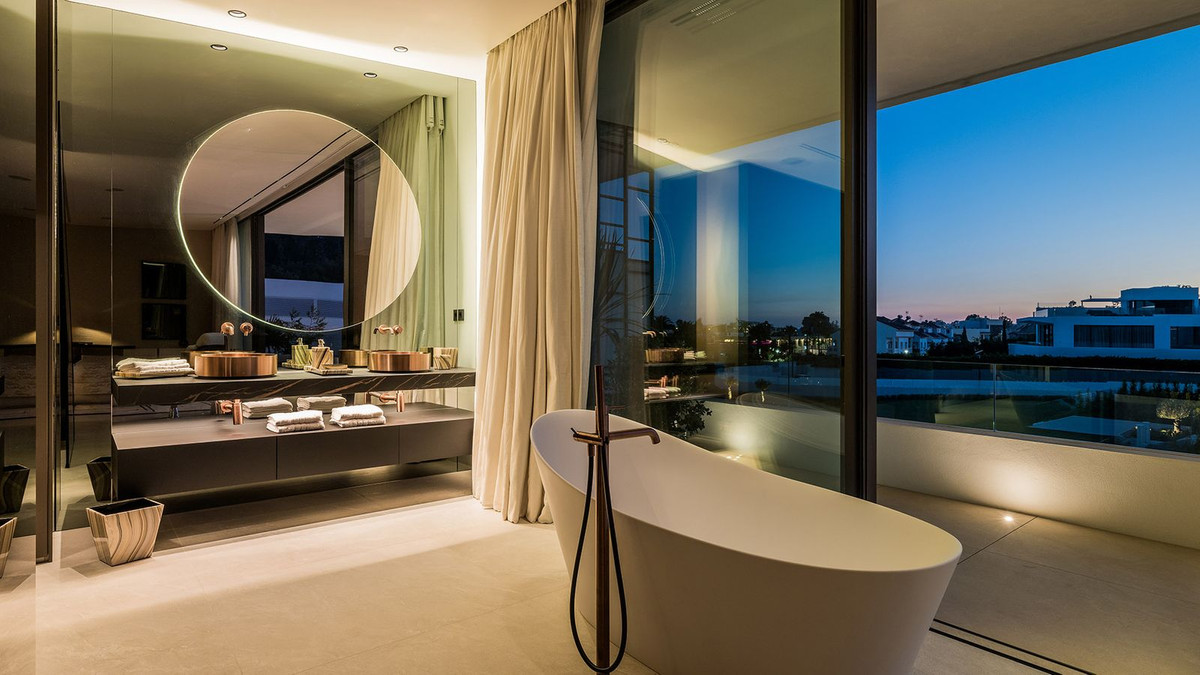 Te koop Half vrijstaand huis Costa Del Sol The Golden Mile € 7.500.000,-