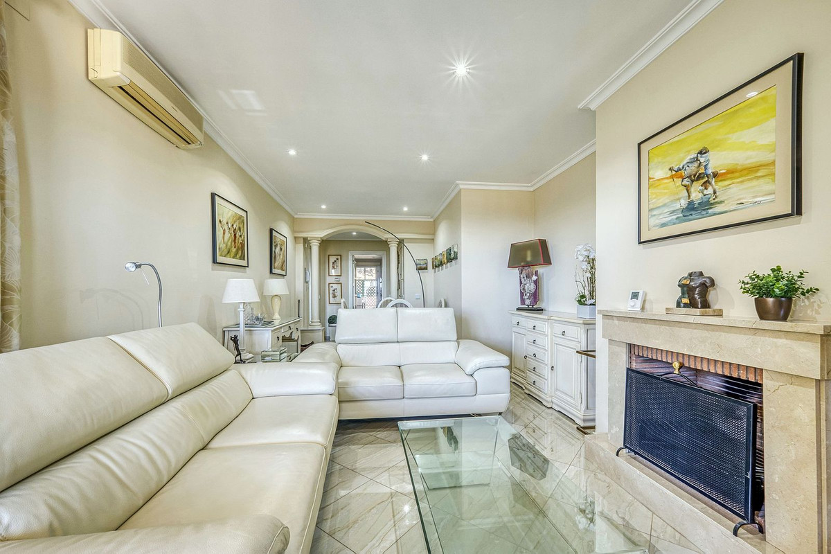 Te koop Middle Floor Apartment Costa Del Sol Marbella € 495.000,-