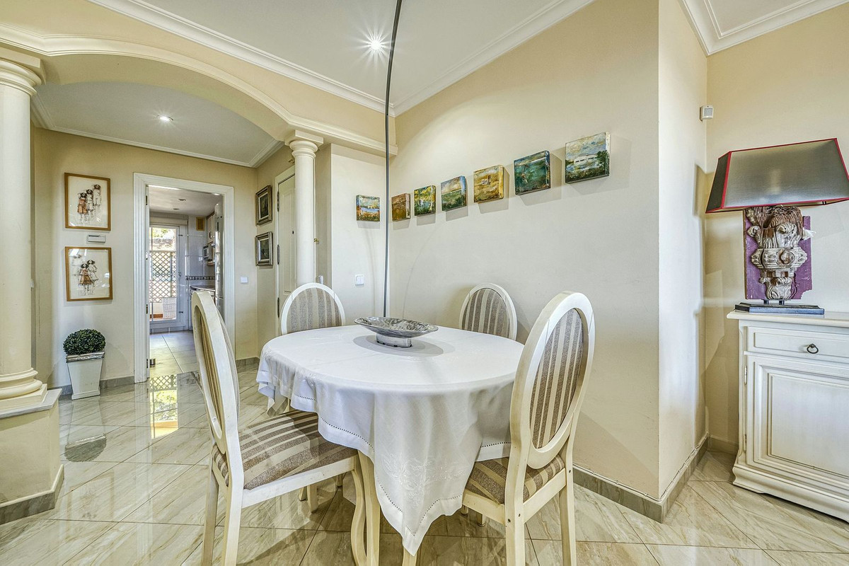 Te koop Middle Floor Apartment Costa Del Sol Marbella € 495.000,-