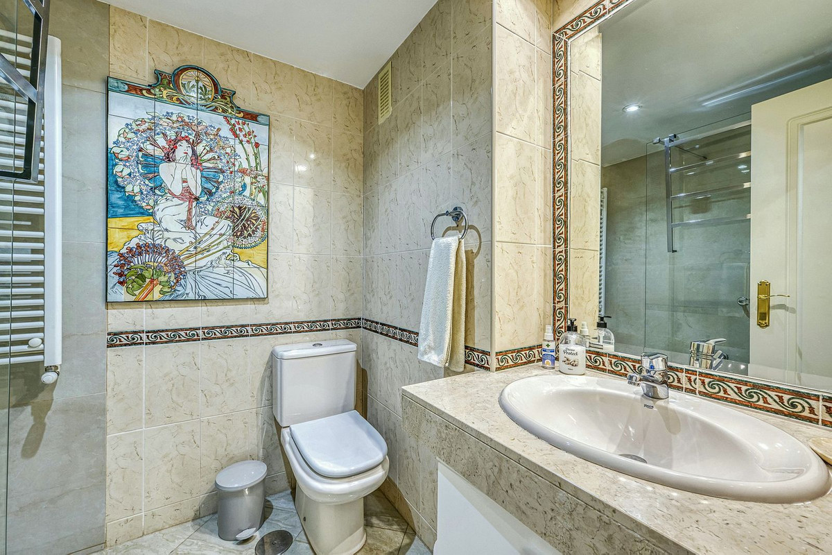 Te koop Middle Floor Apartment Costa Del Sol Marbella € 495.000,-