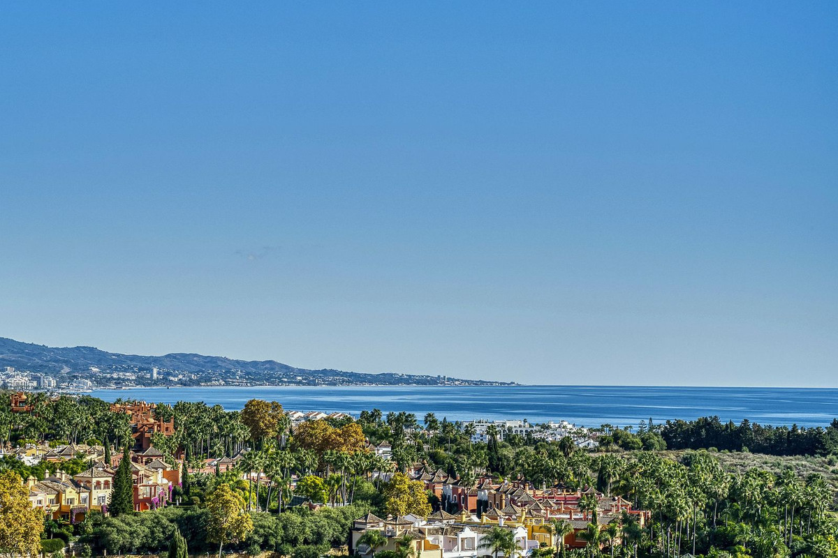 Te koop Middle Floor Apartment Costa Del Sol Marbella € 495.000,-