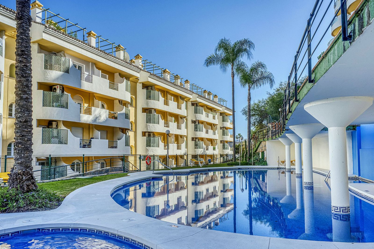 Te koop Middle Floor Apartment Costa Del Sol Marbella € 495.000,-