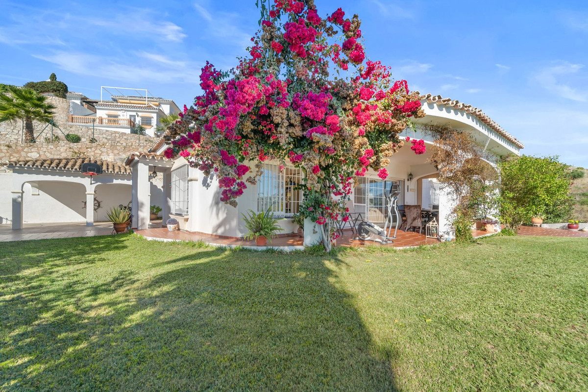 Te koop Vrijstaande Villa Costa Del Sol Mijas € 975.000,-