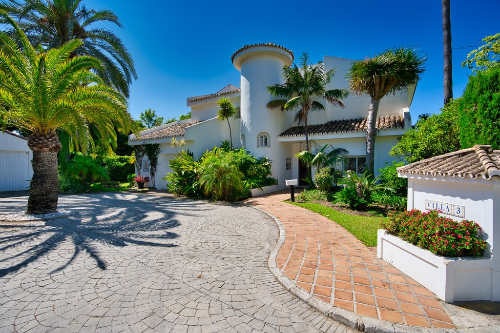Te koop Vrijstaande Villa Costa Del Sol Marbella € 4.995.000,-