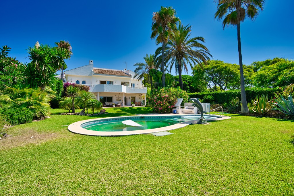 Te koop Vrijstaande Villa Costa Del Sol Marbella € 4.995.000,-