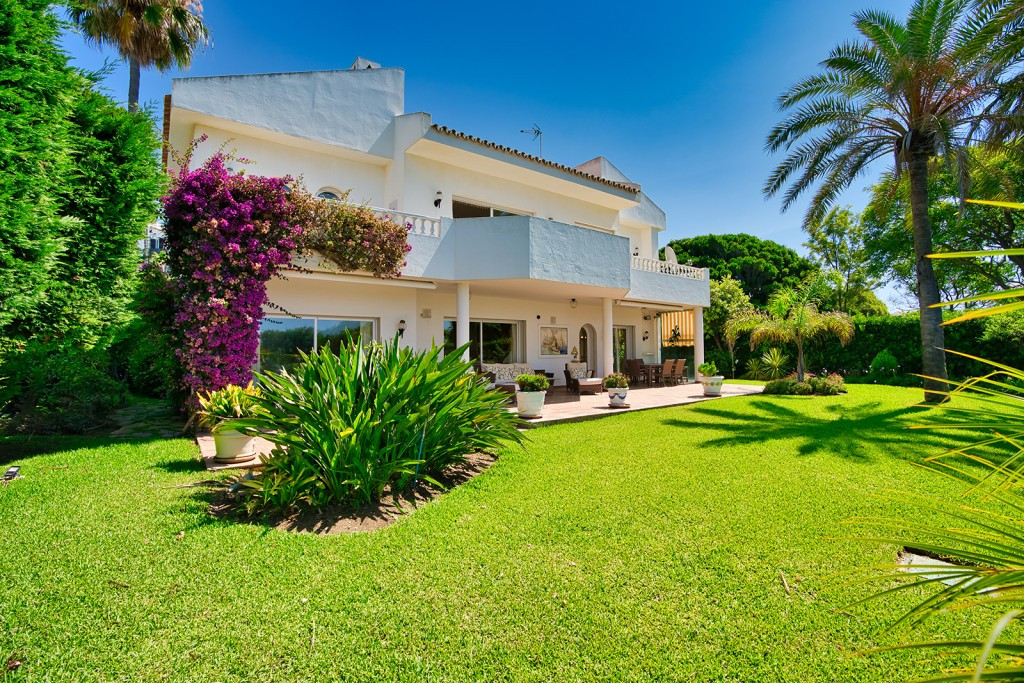 Te koop Vrijstaande Villa Costa Del Sol Marbella € 4.995.000,-