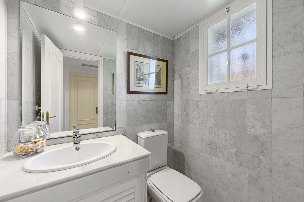 Te koop Herenhuis Costa Del Sol Estepona € 520.000,-