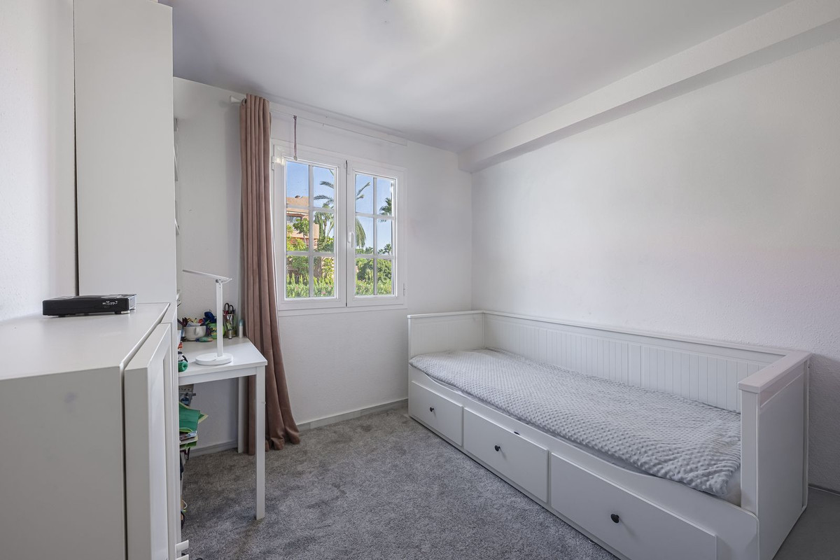 Te koop Herenhuis Costa Del Sol Estepona € 520.000,-