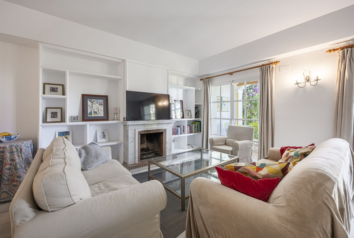 Te koop Herenhuis Costa Del Sol Estepona € 520.000,-