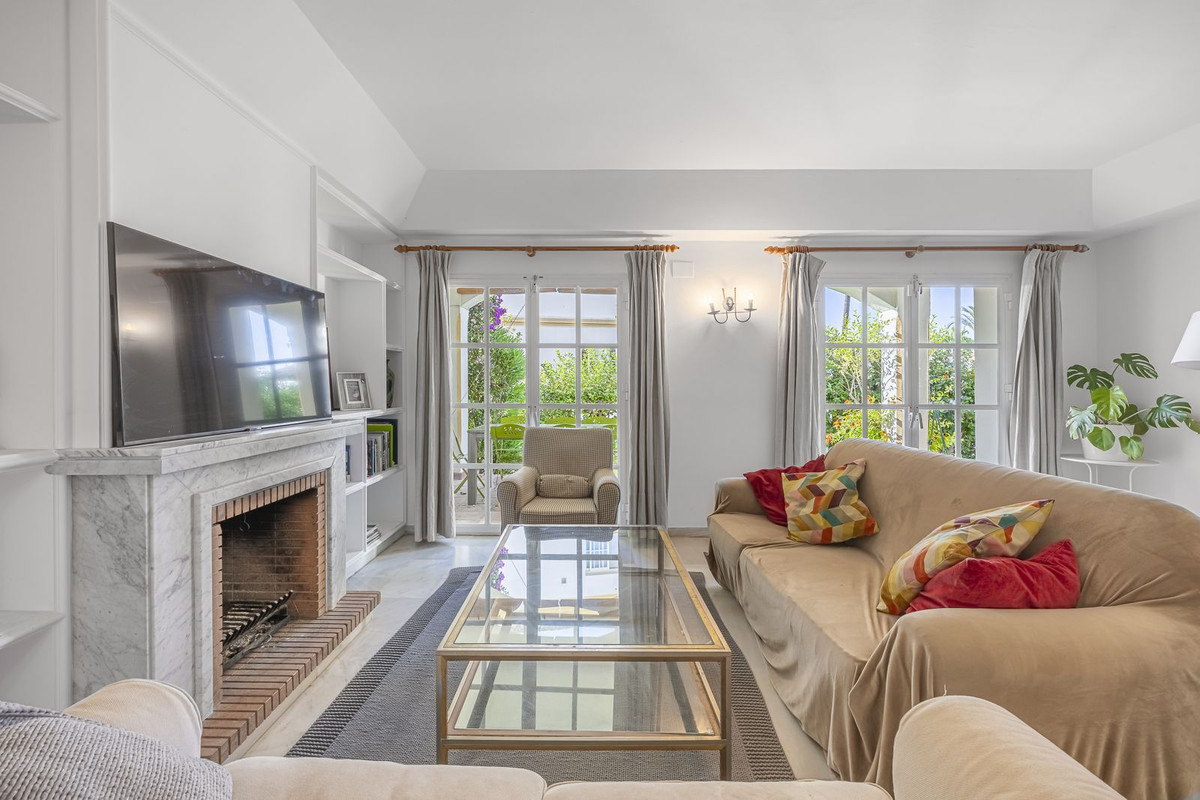 Te koop Herenhuis Costa Del Sol Estepona € 520.000,-