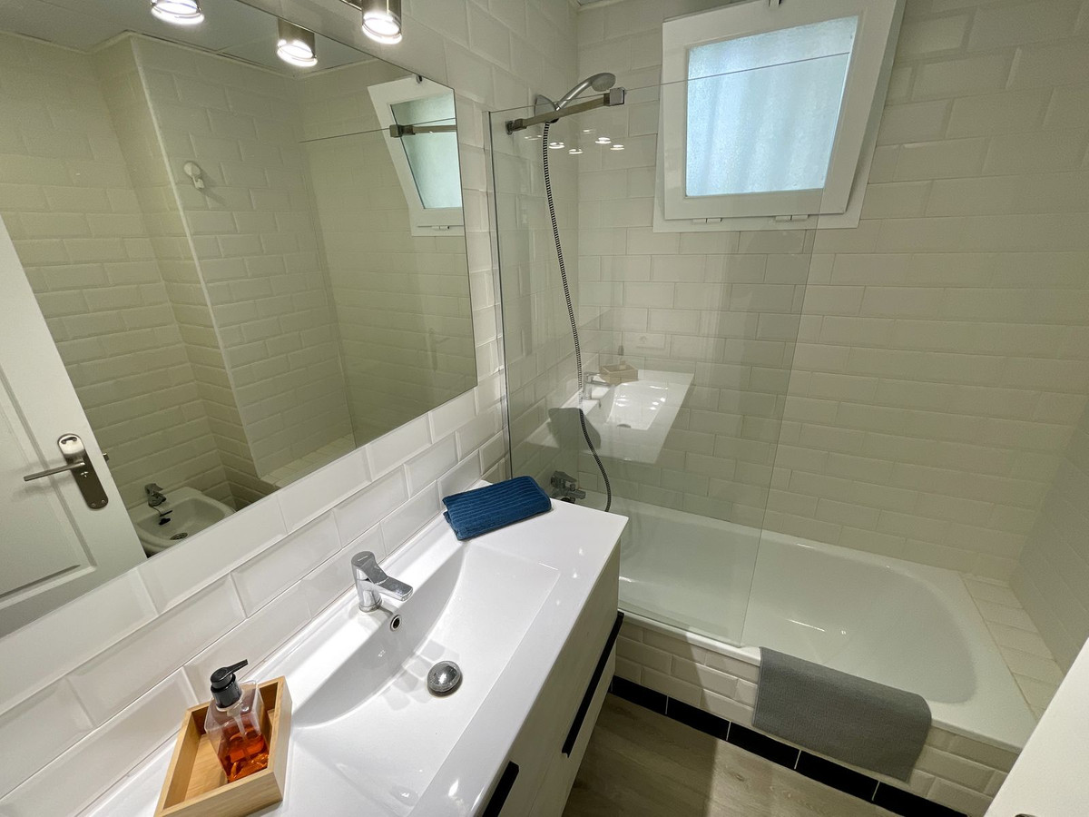 Te koop Middle Floor Apartment Costa Del Sol Manilva € 260.000,-