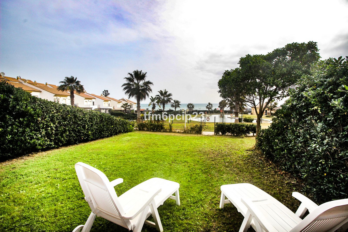 Te koop Herenhuis Costa Del Sol La Duquesa € 510.000,-