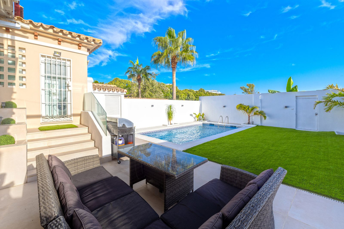 Te koop Half vrijstaand huis Costa Del Sol Torremolinos € 975.000,-