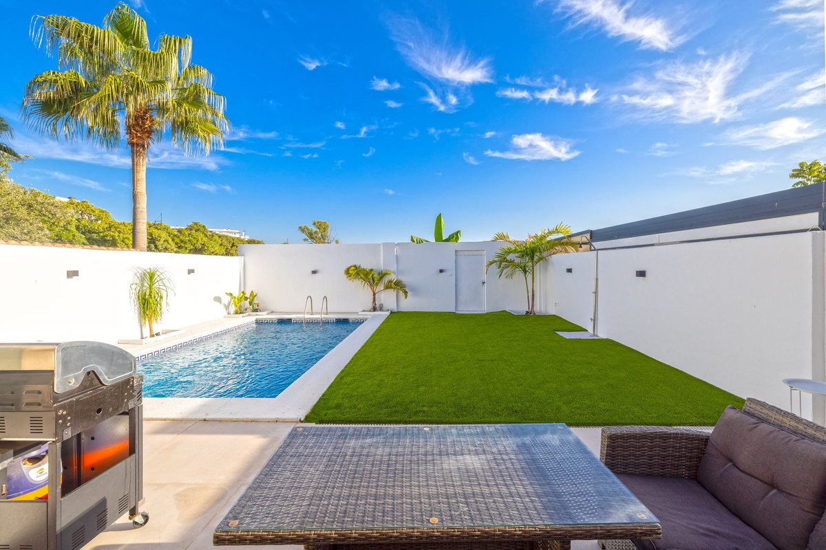 Te koop Half vrijstaand huis Costa Del Sol Torremolinos € 975.000,-