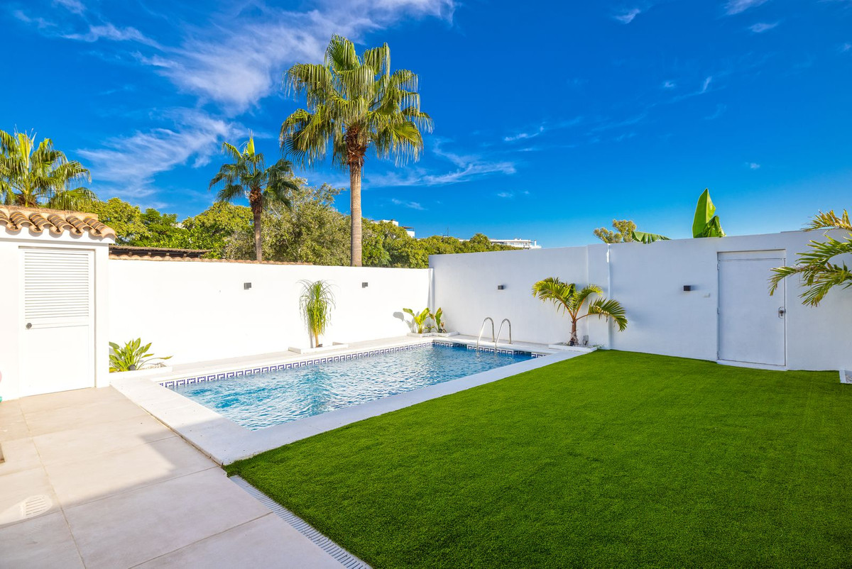 Te koop Half vrijstaand huis Costa Del Sol Torremolinos € 975.000,-