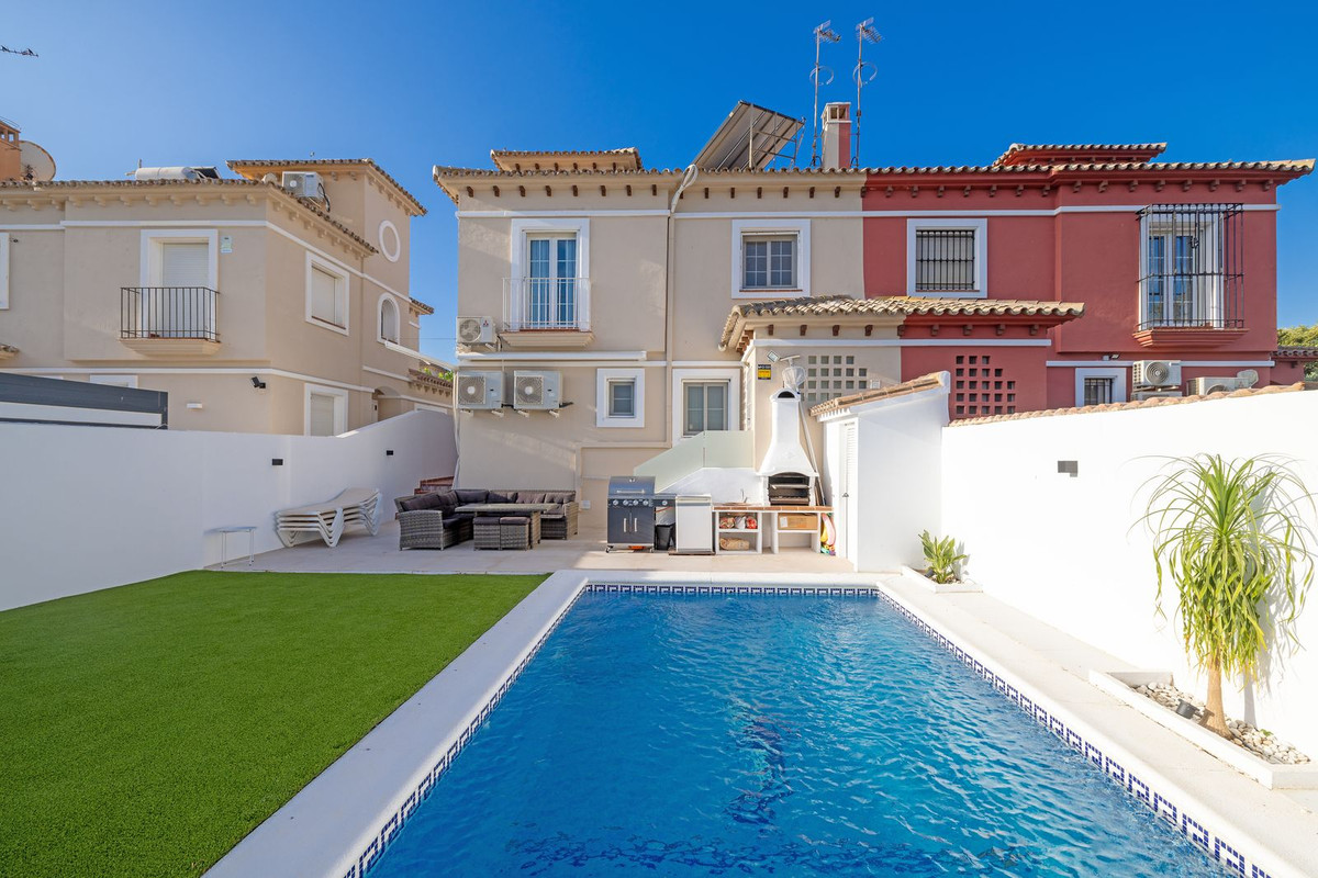 Te koop Half vrijstaand huis Costa Del Sol Torremolinos € 975.000,-