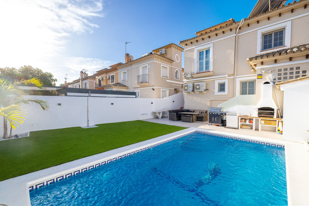 Te koop Half vrijstaand huis Costa Del Sol Torremolinos € 975.000,-