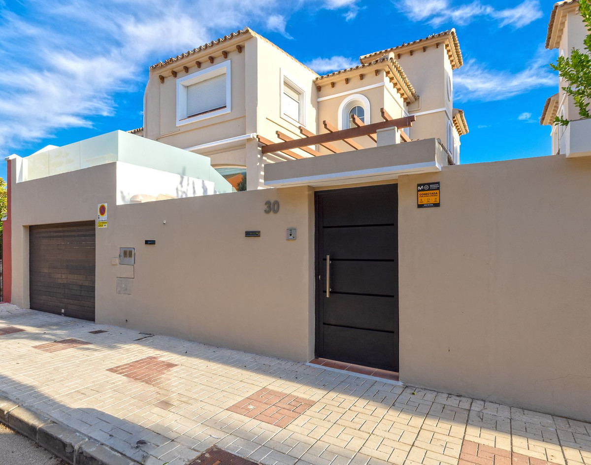 Te koop Half vrijstaand huis Costa Del Sol Torremolinos € 975.000,-