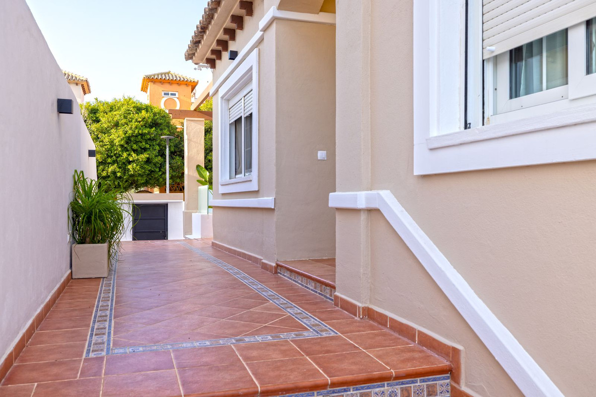 Te koop Half vrijstaand huis Costa Del Sol Torremolinos € 975.000,-