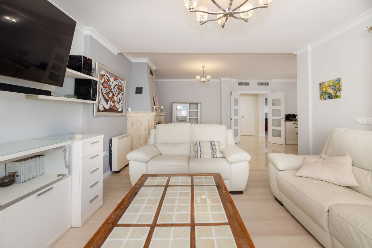 Te koop Half vrijstaand huis Costa Del Sol Torremolinos € 975.000,-