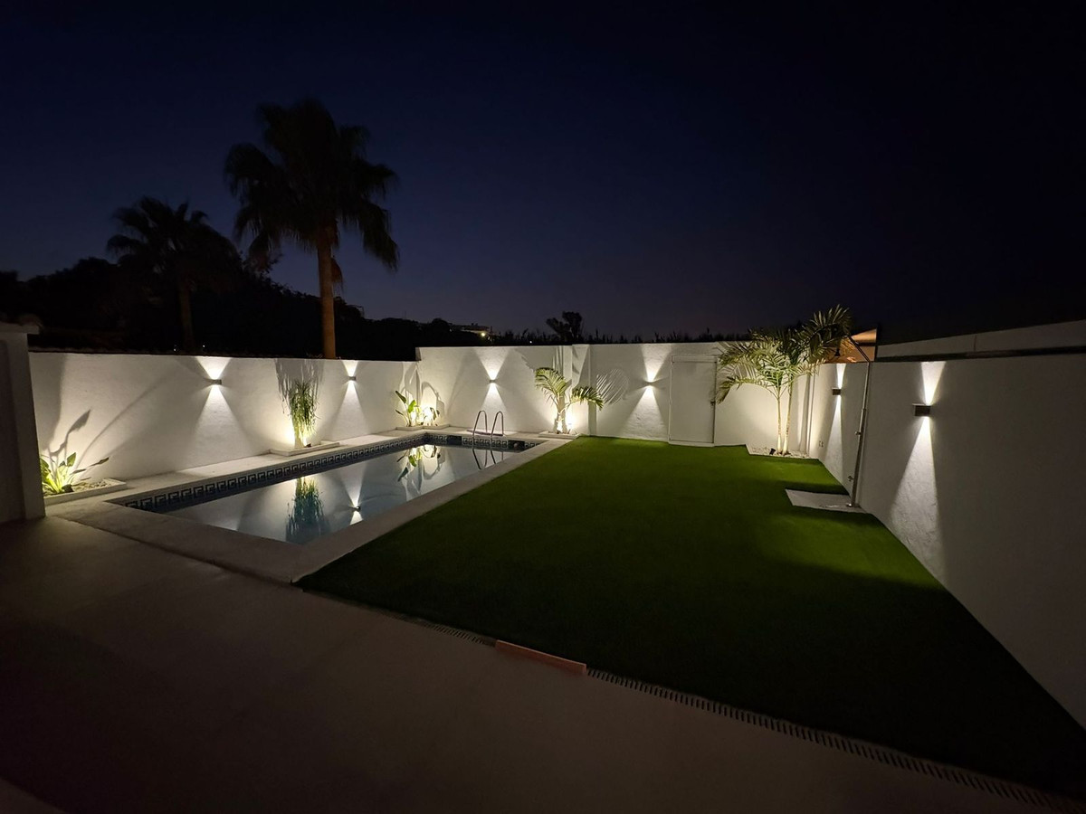 Te koop Half vrijstaand huis Costa Del Sol Torremolinos € 975.000,-