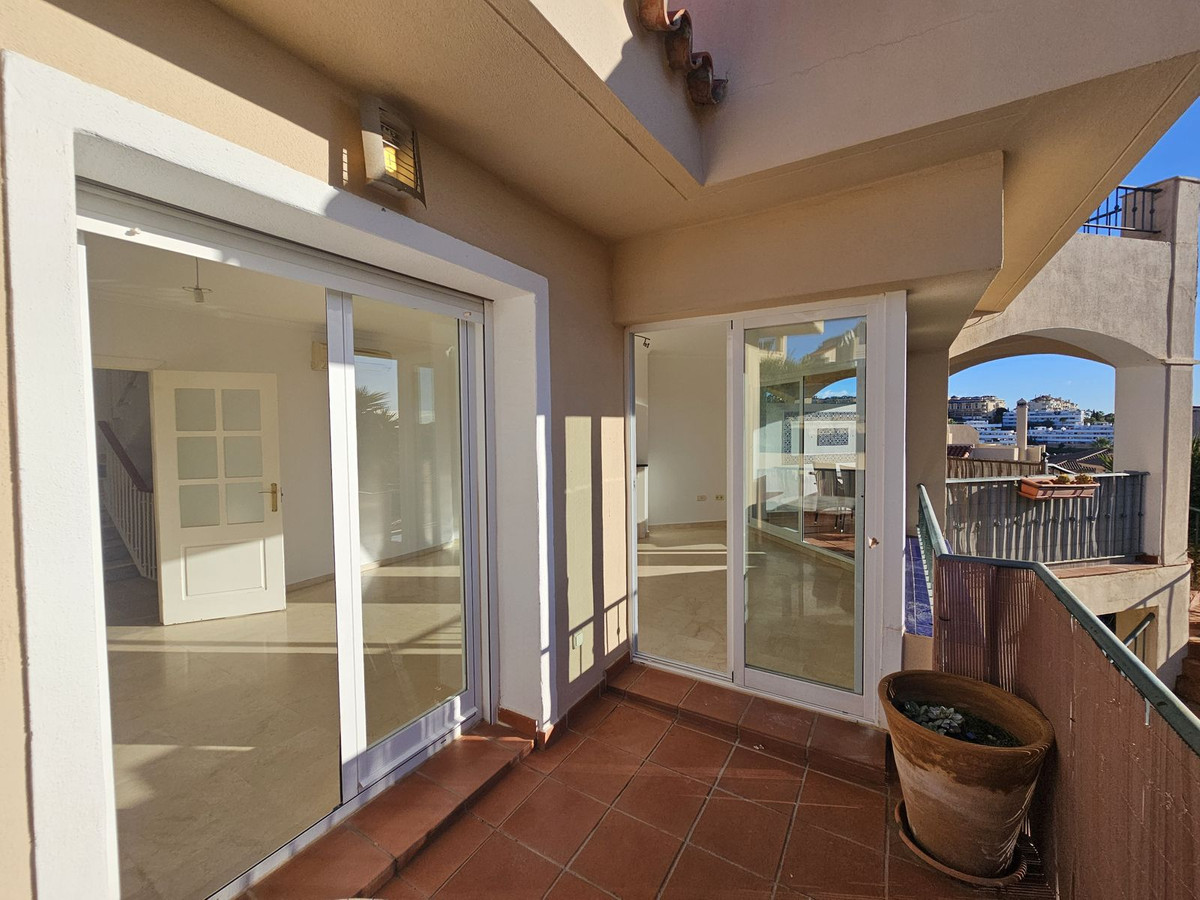 Te koop Half vrijstaand huis Costa Del Sol Riviera Del Sol € 395.000,-